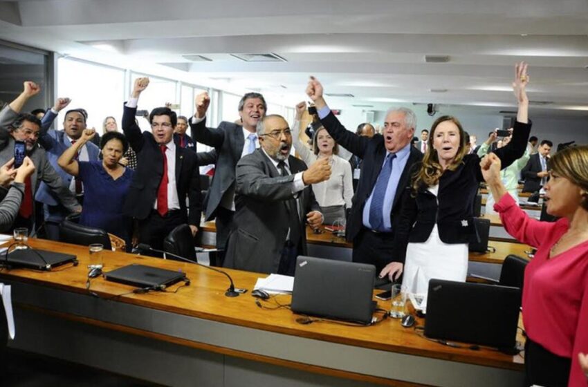  Reforma Trabalhista foi votada e rejeitada por 10 a 9 votos