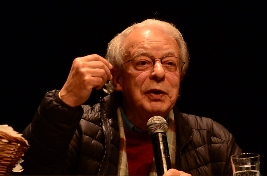 Frei Betto em palestra na Universidade de Caxias do Sul