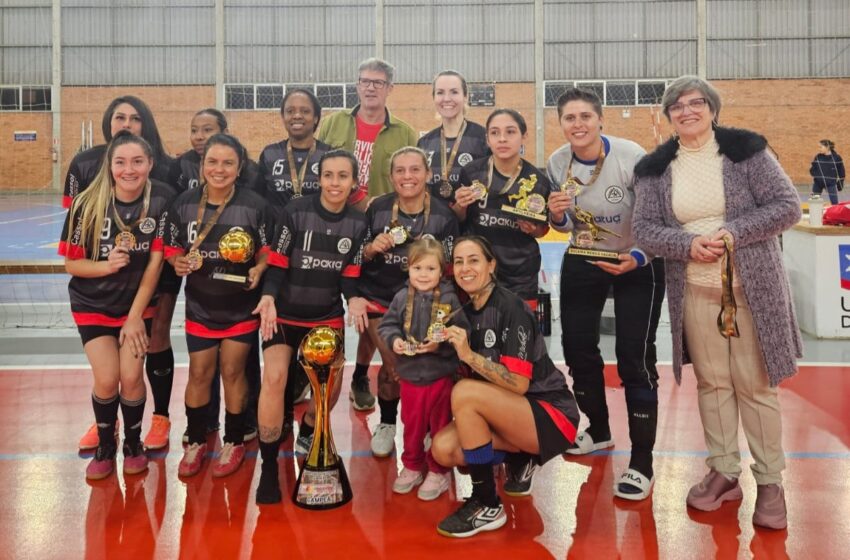  Água Morna é campeã do Futsal Feminino do Sindiserv